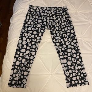 Onzie Skull crop yoga pants